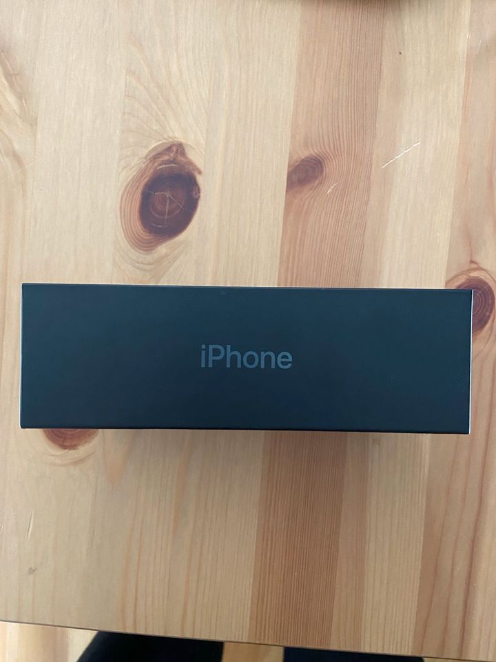 iPhone 11 Pro 64GB Midnight Green in Goldbach