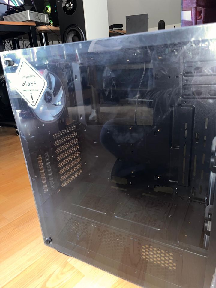 PC Gehäuse Anidees Crystal M - Midi Tower Neu mit Zubehör in Beilngries