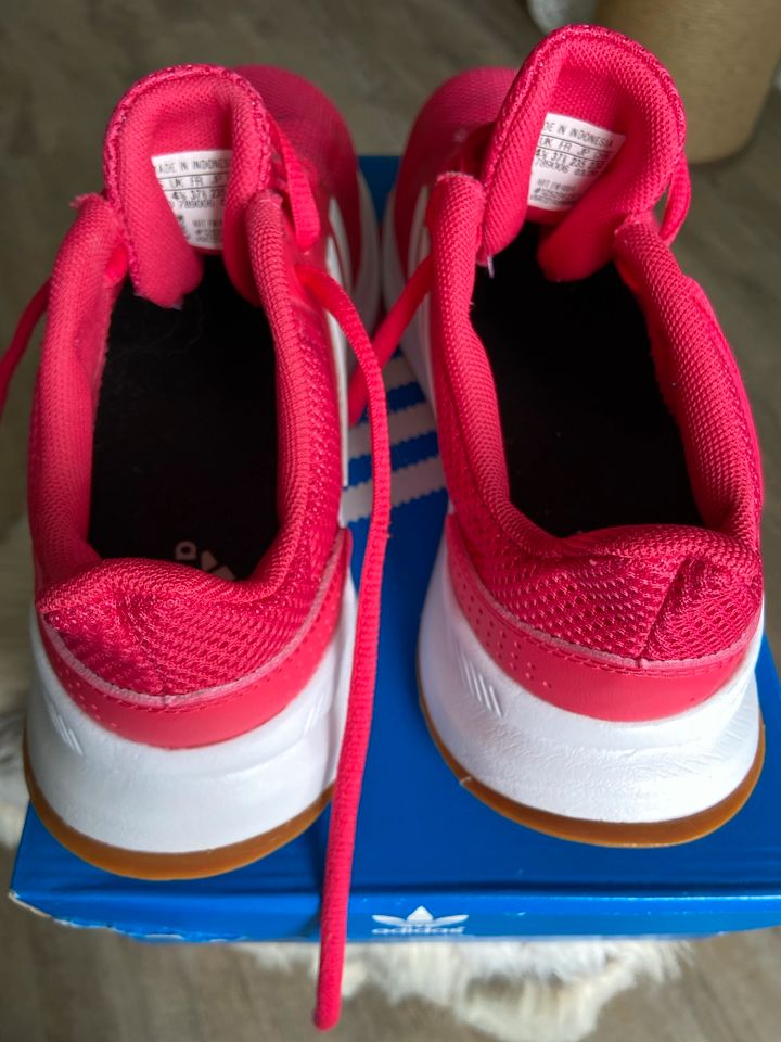 Adidas Sneaker Rot Größe 37,5 in Graal-Müritz