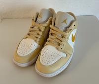 Nike air Jordan Gr.40,5 Sachsen-Anhalt - Schönebeck (Elbe) Vorschau