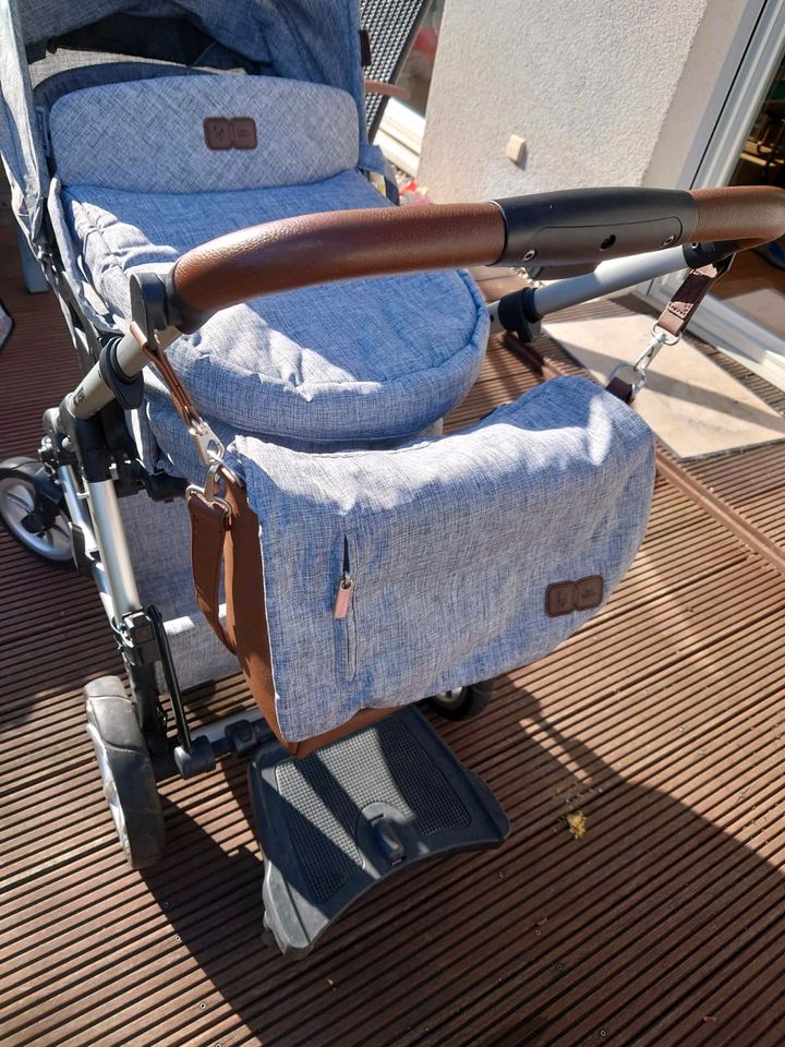 Kinderwagen ABC und Ergobaby Trage in Weil der Stadt