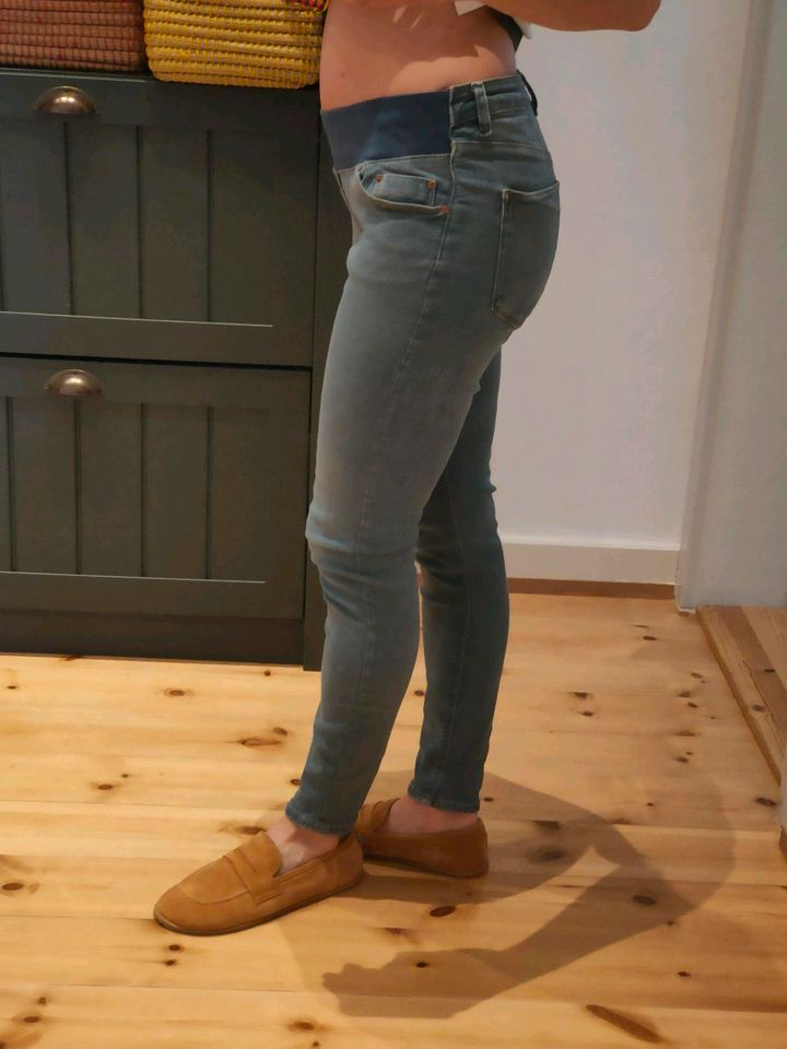 Umstandsjeans der Marke Asos, Größe EU38/UK10 in Darmstadt