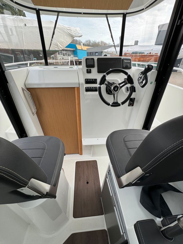 Beneteau Barracuda 7 OB 200PS in Flensburg