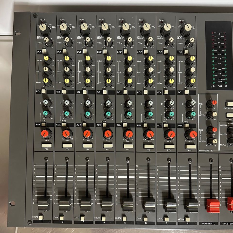 SONY MXP-290 8 Kanal Audio Mixer in Nackenheim