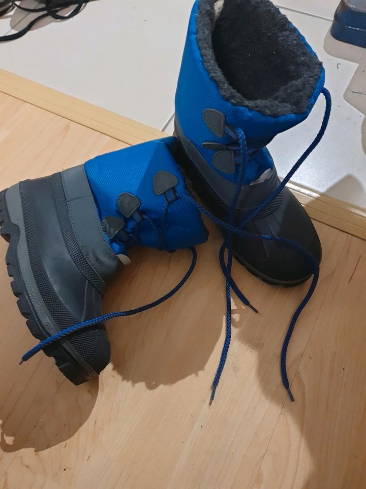 Winterstiefel, Winterschuhe Größe 32 in Mering