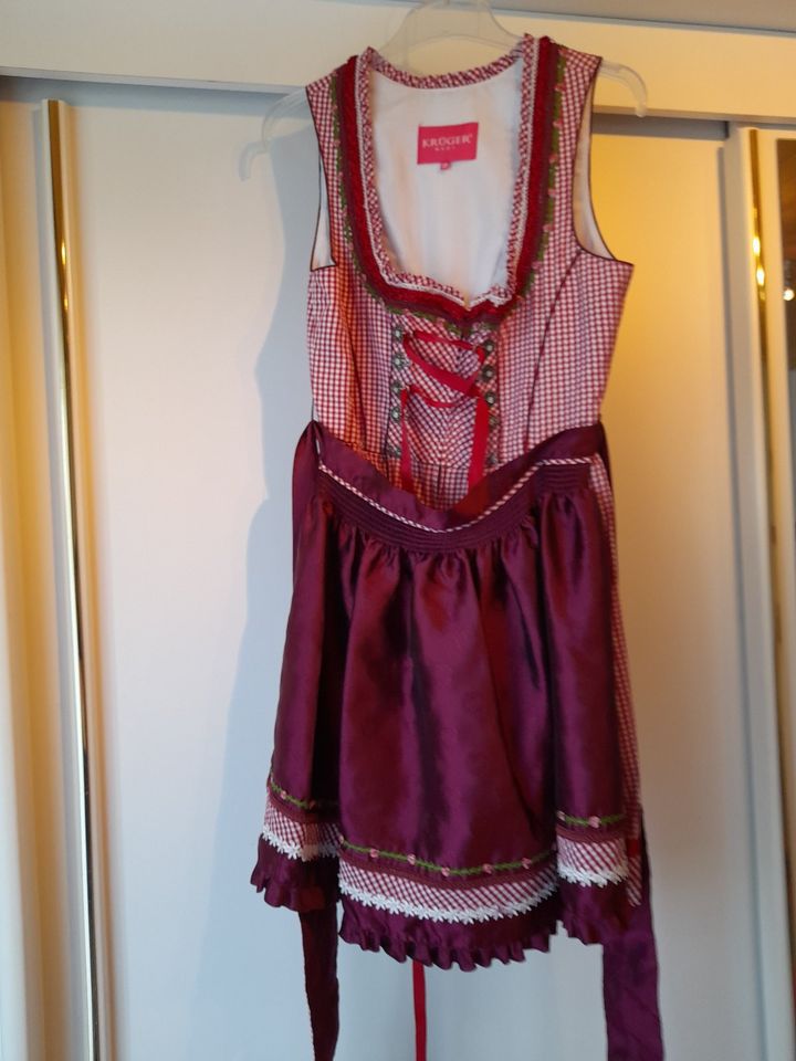 Dirndl rot von Krüger in Langweid am Lech