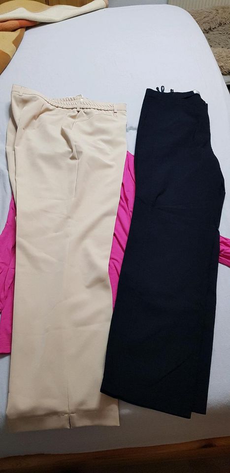 Set 2 Hosen beige und schwarz xl 42  44 +neu shirt pink schleife in Edertal