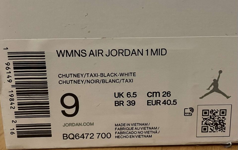 WMNS Air Jordan 1Mid in Konz