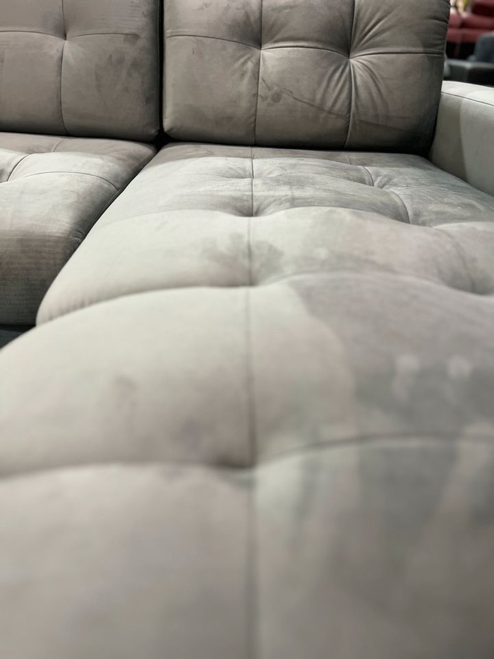 Wohnlandschaft Samt Ecksofa grau Samt Sofa Möbel UVP 2299€ in Alsfeld