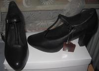 Pumps Mary-Janes High Heels 5th Avenue Gr.40 Black Riemchen Leder München - Maxvorstadt Vorschau