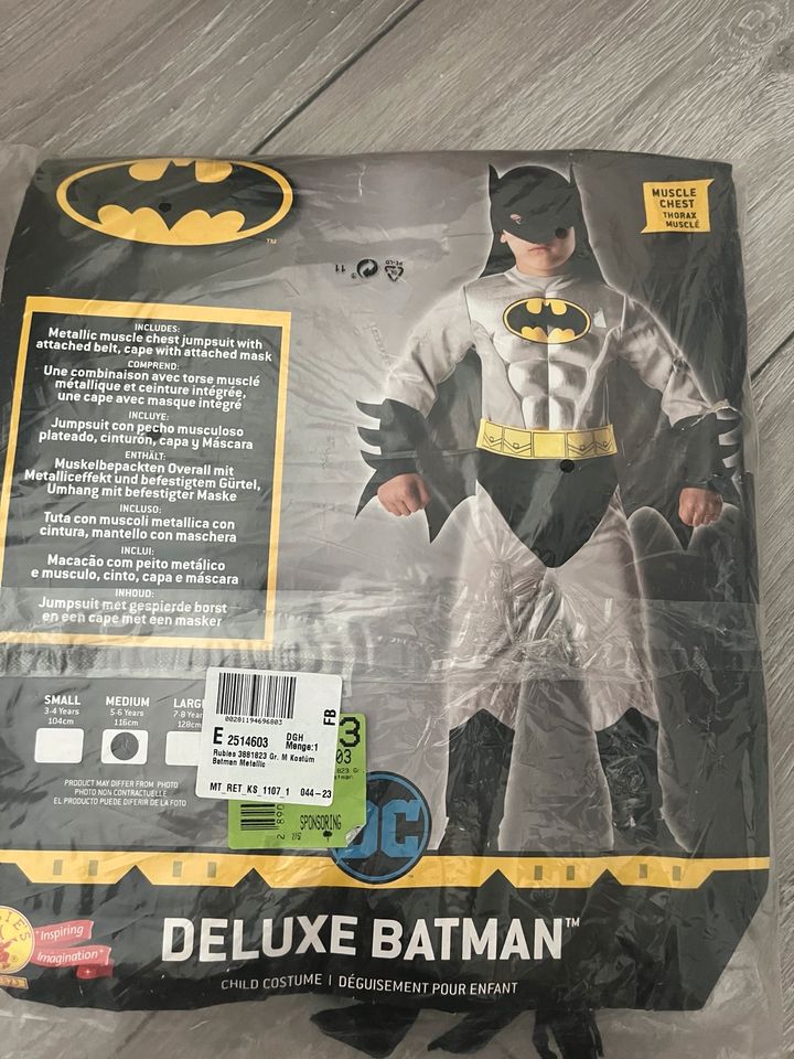 Batman Faschingkostüm Gr. 116 Deluxe in Achim