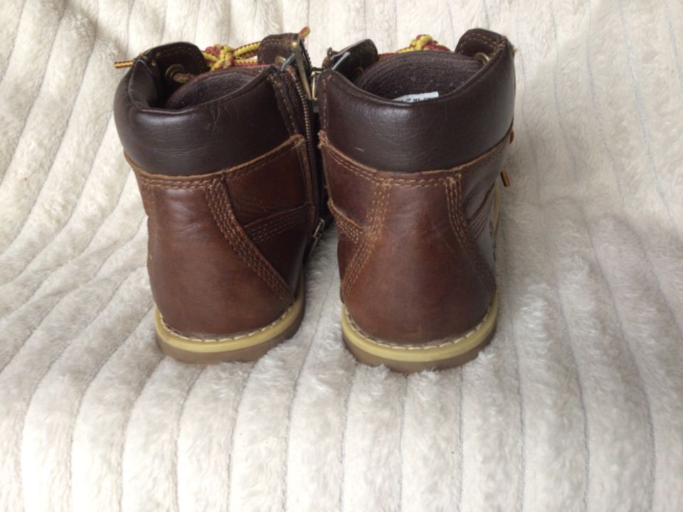 Timberland Pokey Pine Gr. 27 in Bedburg-Hau