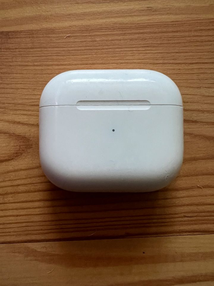 Apple AirPods ,3.Generation , mit MagSafe, gebraucht in Berlin