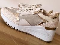 Neu Marco Tozzi Sneaker 40 Halbschuhe Schnürschuhe CremeGoldBeige Sachsen - Chemnitz Vorschau