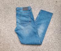 Hugo Boss 040 Taber Tapered Fit Jens Hose Herrenjeans XXL Sachsen - Markkleeberg Vorschau