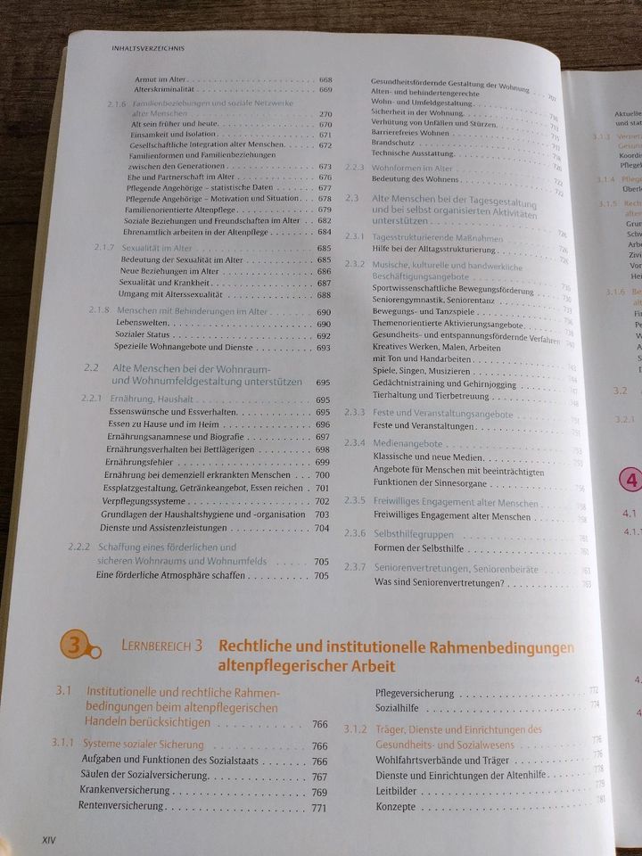 ALTENPFLEGE IN LERNFELDERN Thieme Pflege Anatomie Physio Fachbuch in Wilnsdorf