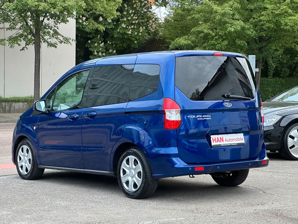 Ford Tourneo Courier Trend/Klima/SHZ/Temp./PDC in Göppingen