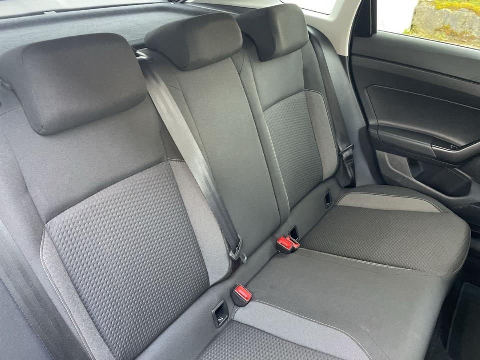 Volkswagen Taigo 1.0 TSI Life Kamera/LED/Sitzhzg/App-Connec in Crailsheim