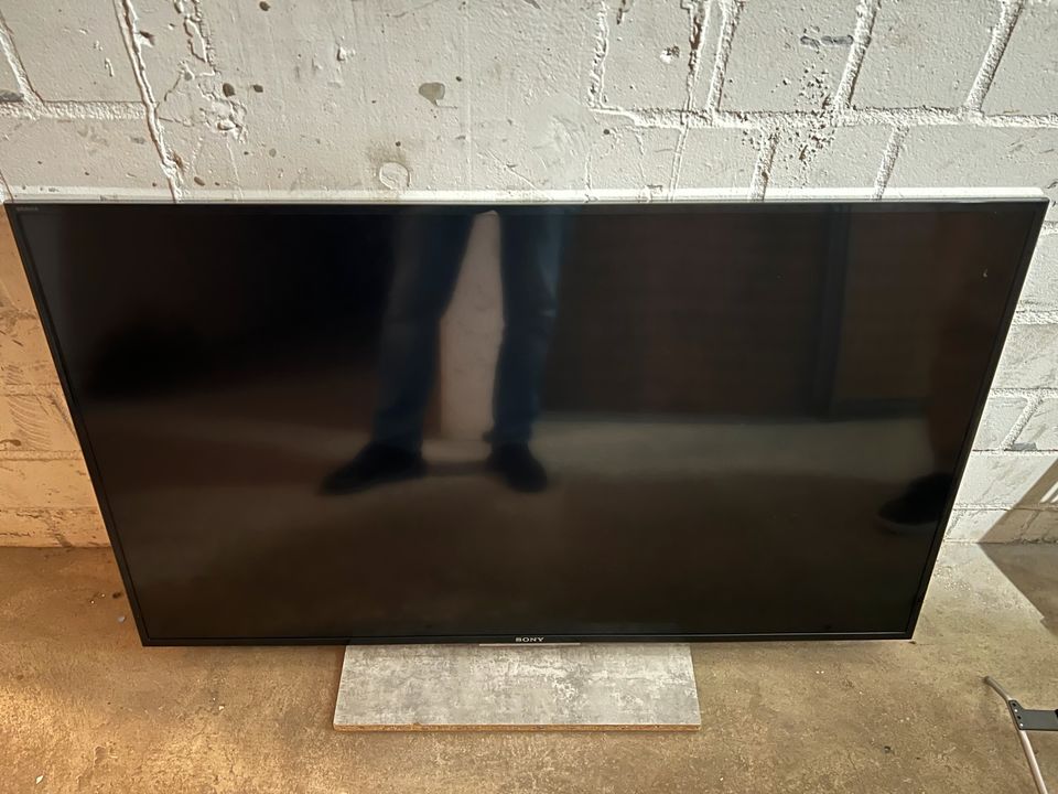 Sony LCD Tv in Duisburg