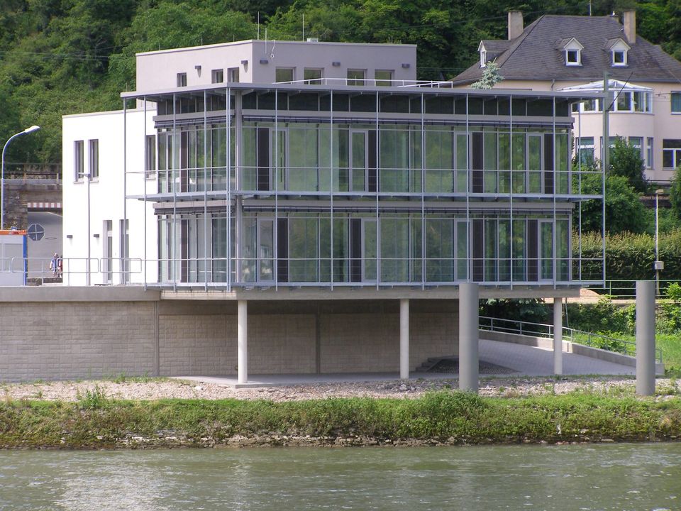 Produktionshelfer im Fensterbau in Dernbach