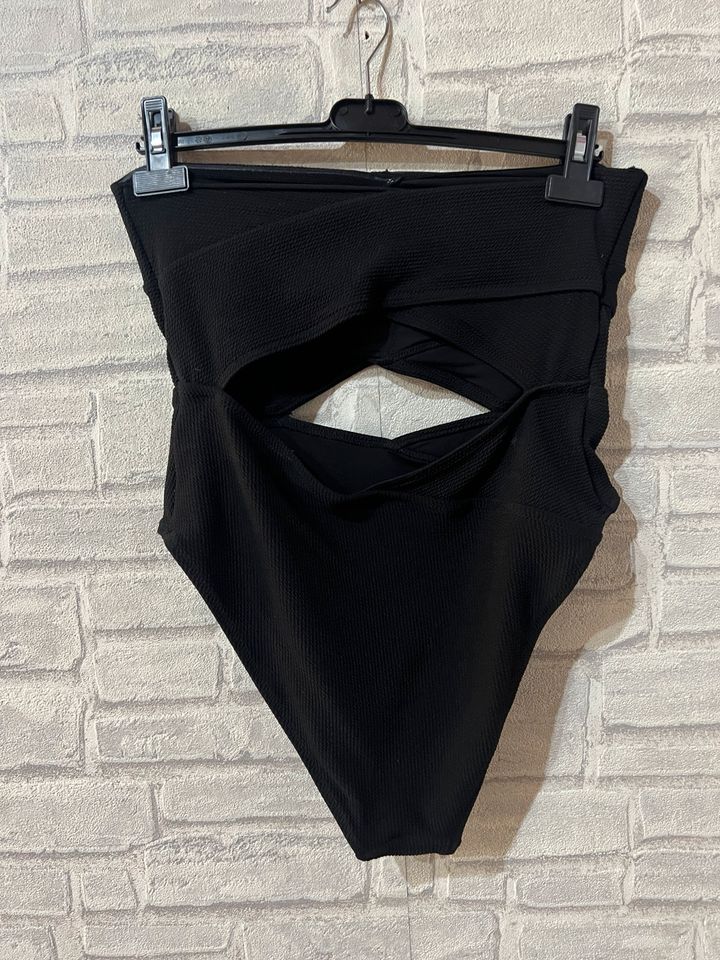 Bandeau Badeanzug Schwarz Gr.44 H&M in Frankenthal (Pfalz)