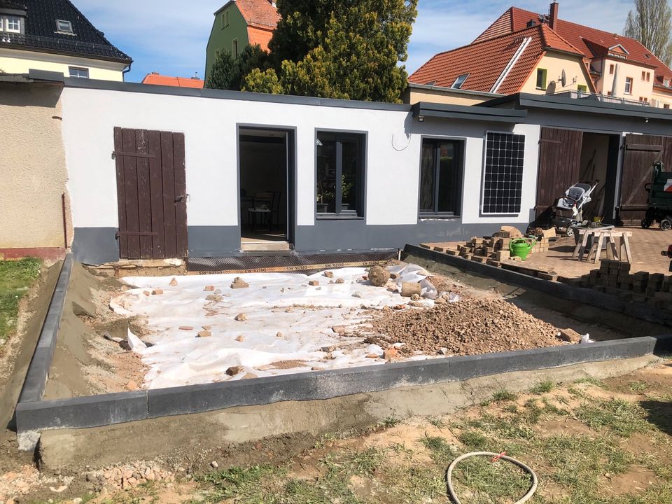 Zaunbau Stabmattenzaun Hecke schneiden Pflasterarbeiten in Waldheim