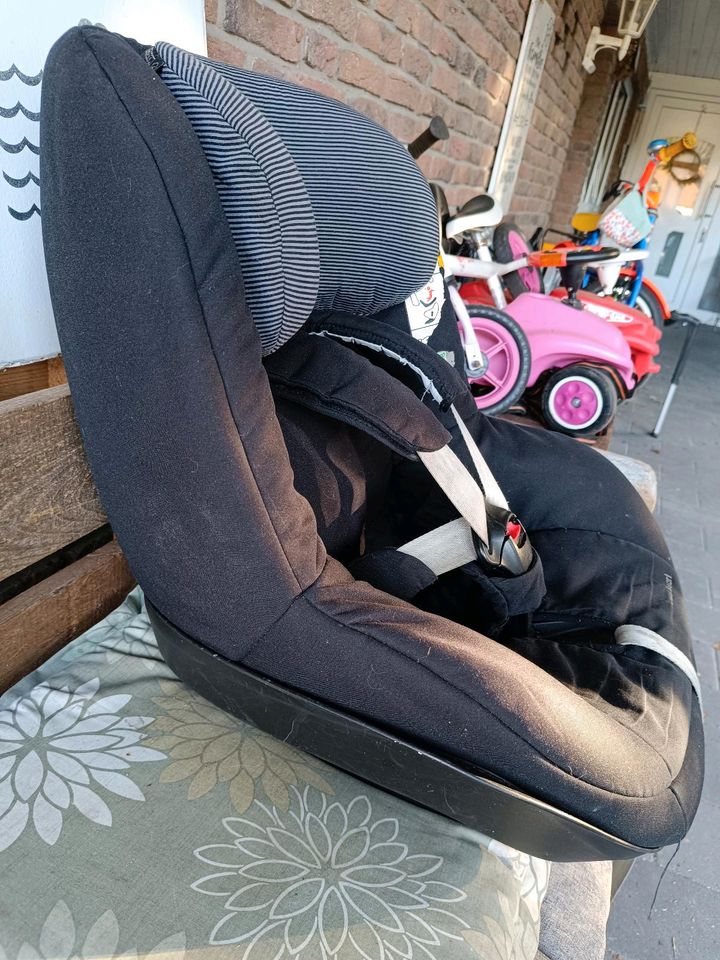 Autositz / Kindersitz 2wayPearl Maxi Cosi in Butjadingen