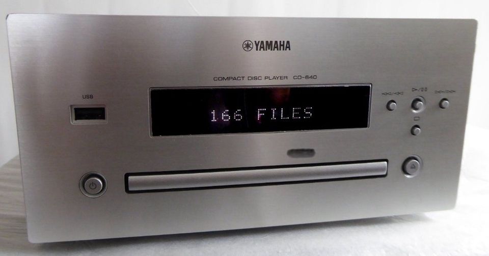 Yamaha CD-Player usb CD-640 in München