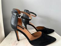 H&M Pumps High Heels Gr. 37 Leder wie neu Hessen - Eschborn Vorschau