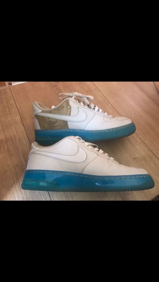 42,5 Nike Kobe Bryant ‘07 Air Force One 1 Low 315095-221 in Wahlstedt