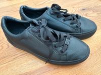 UGG Sneaker Schuhe schwarz Leder 38 Rheinland-Pfalz - Schalkenbach Vorschau