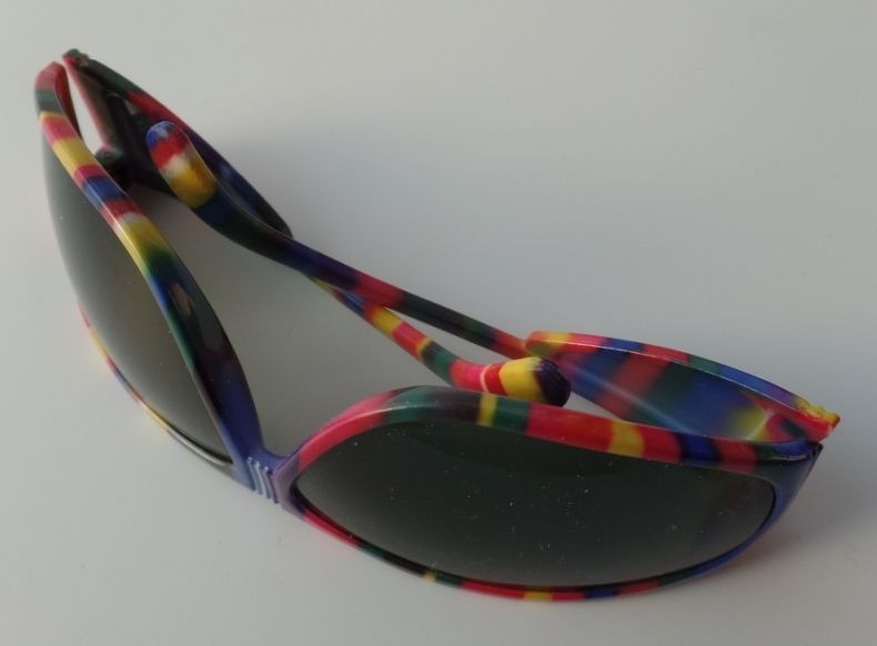 Kinder Sonnenbrille - Regenbogenfarben in Pohlheim