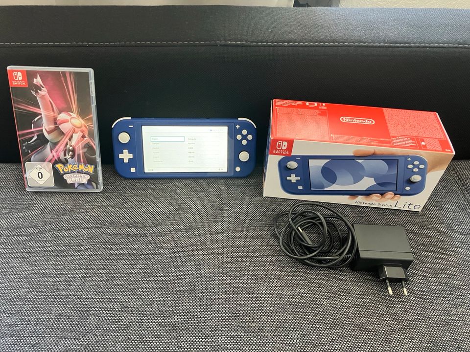 Nintendo Switch Lite Blau in Hildesheim