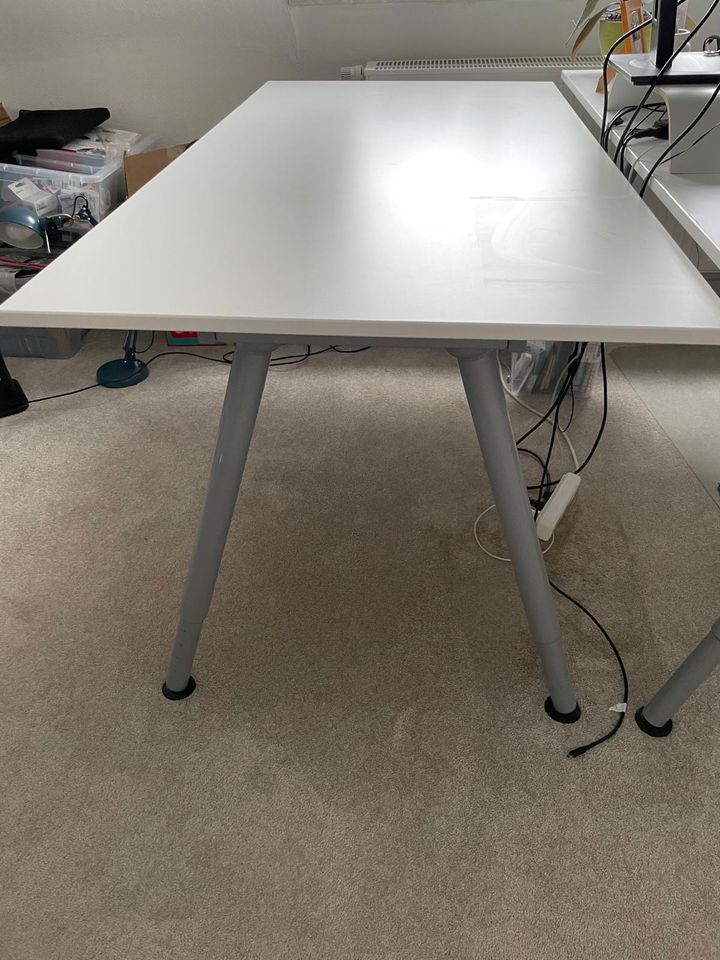 IKEA Galant Schreibtisch, weiß, 160x80 cm in Olpe