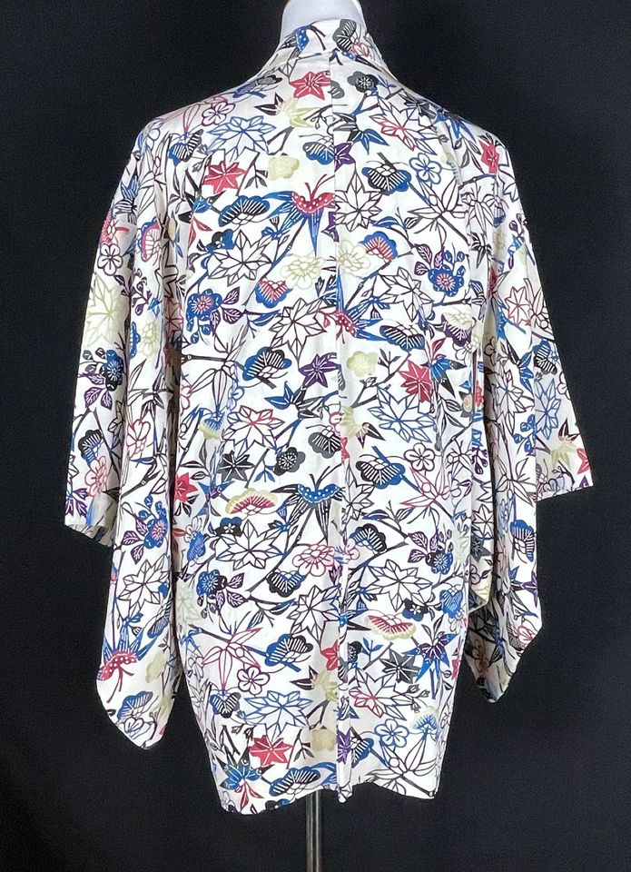 Vintage Antik Haori Kimono Jacke Japan Seide Creme Weiss Blumen in Berlin