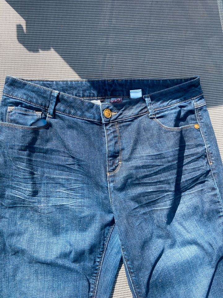 Qiero Jeans Gr.40 lange Länge in Neukirchen