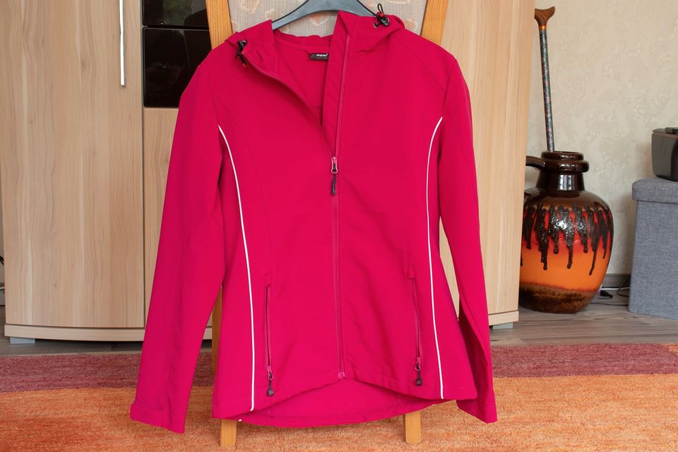 Maier Sports Softshell Damen Jacke (Größe 40) in Gladbeck