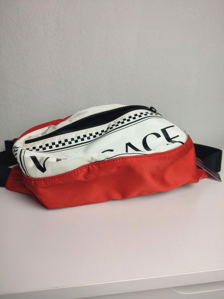 Versace Bumbag Waistbag Crossbody Tasche Bauchtasche Gross in Bad Rothenfelde