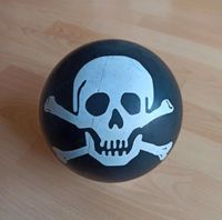 Spielball Ball Beachball Piraten Totenkopf Kinderspielzeug Thüringen - Erfurt Vorschau