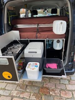 Minicamper Nissan NV 200 Evalia mit Wohnmobilzulassung in Kiel
