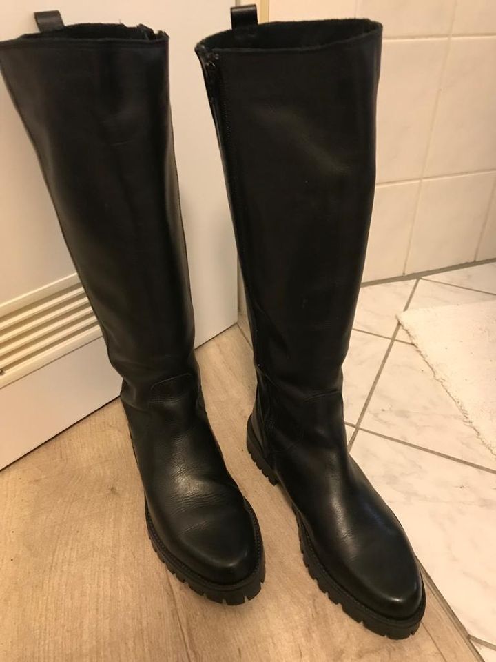 Stiefel Damen Leder schwarz Hallhuber 40 in Brandenburg - Hennigsdorf |  eBay Kleinanzeigen ist jetzt Kleinanzeigen