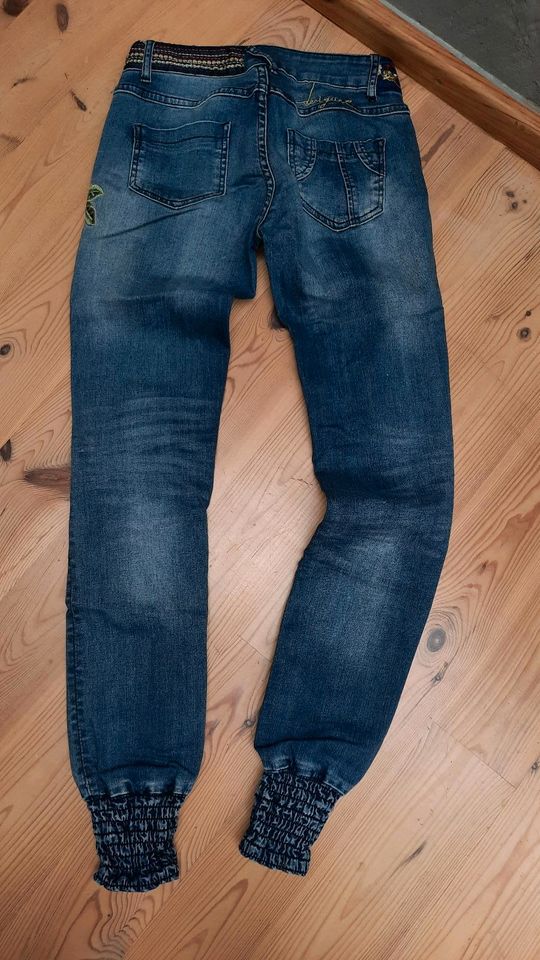 Desigual Jeans Größe 24 in Riegel