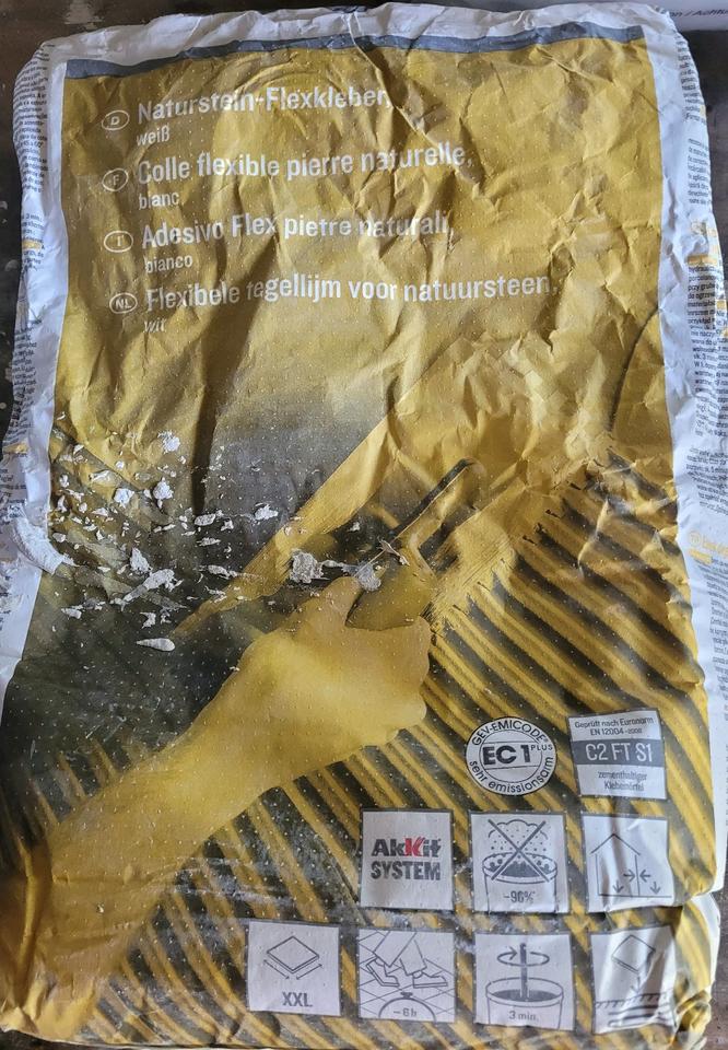 Naturstein (Fliesen) Flexkleber Akkit 403  C2 FT S1 weiss 7,3 KG in Grefrath