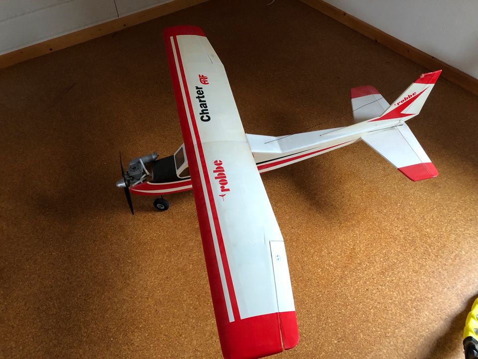 Robbe Charter Modellflugzeug, Lehrer-Schüler Fernbedienung in Moormerland