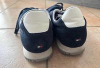 Tommy Hilfiger Sneaker Turnschuhe blau neuwertig 42 Hessen - Linsengericht Vorschau