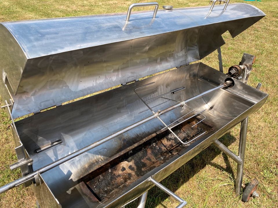 Spanferkelgrill, Lammgrill, Smoker, Grill Edelstahl in Neupetershain