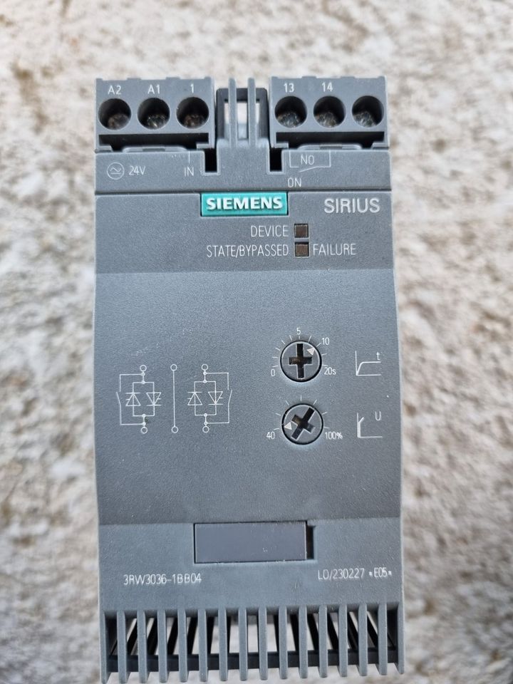 Siemens SIRIUS Sanftstarter 3RW3036-1BB04 45A, 22kW in Langquaid