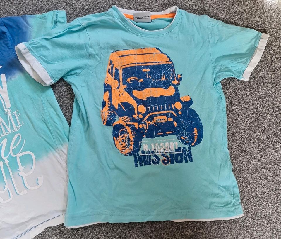 2 T-Shirts mit kleinen Mängeln, Ernstings, Größe 122 in Radebeul