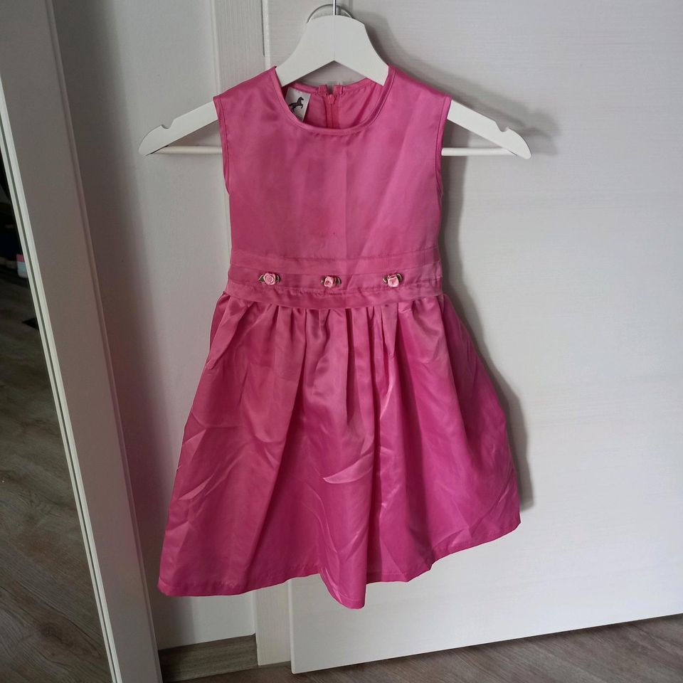 Kleid Größe 110 in Mössingen