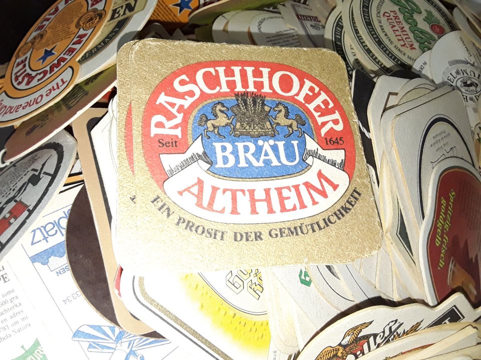 Untersetzer,Bierdeckel,Bierfilze,rund,eckig,ovale,gebrauchte in Kreuzau